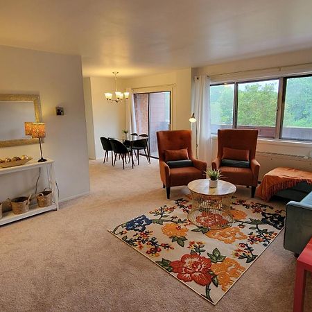 ארלינגטון Apartment, One Bedroom מראה חיצוני תמונה