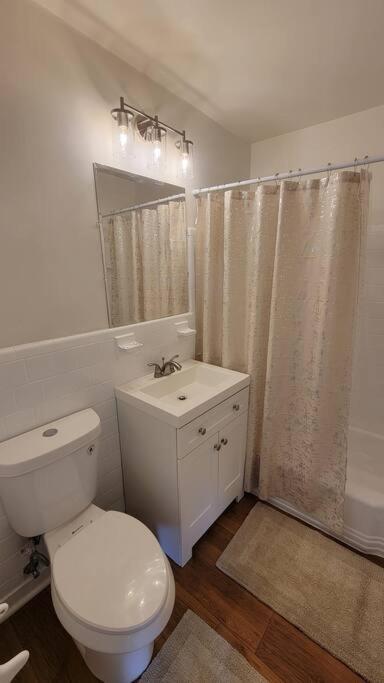 ארלינגטון Apartment, One Bedroom מראה חיצוני תמונה