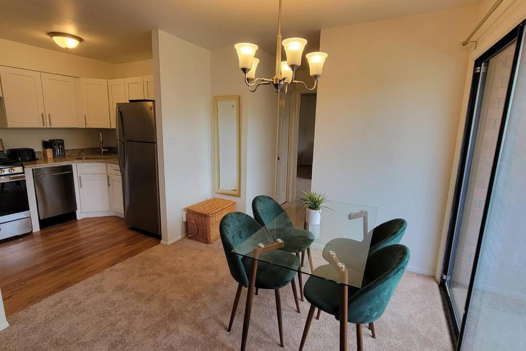 ארלינגטון Apartment, One Bedroom מראה חיצוני תמונה